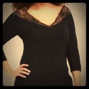 Torrid V-neck Lacy 3/4 sleeve 2X